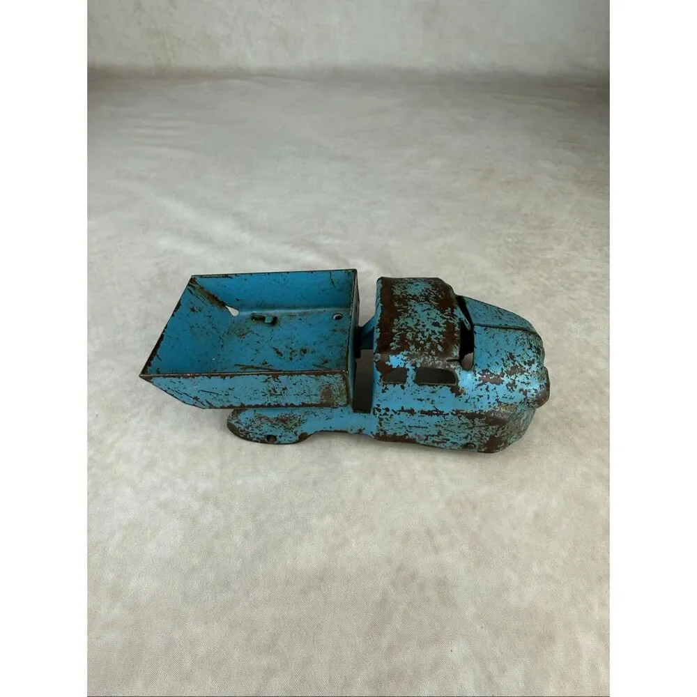 Vintage 6in Blue Wyandotte Pressed Steel Dump Truck Toy READ